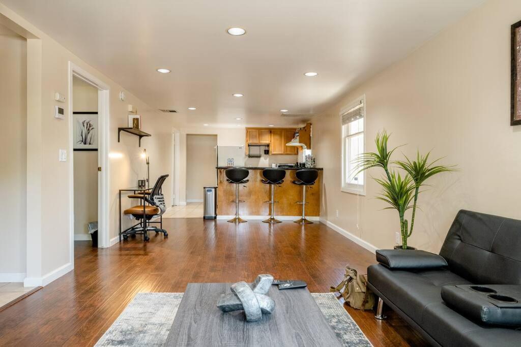 סקרמנטו *2Bdr Victorian Home Away From Home - *Central Loc מראה חיצוני תמונה