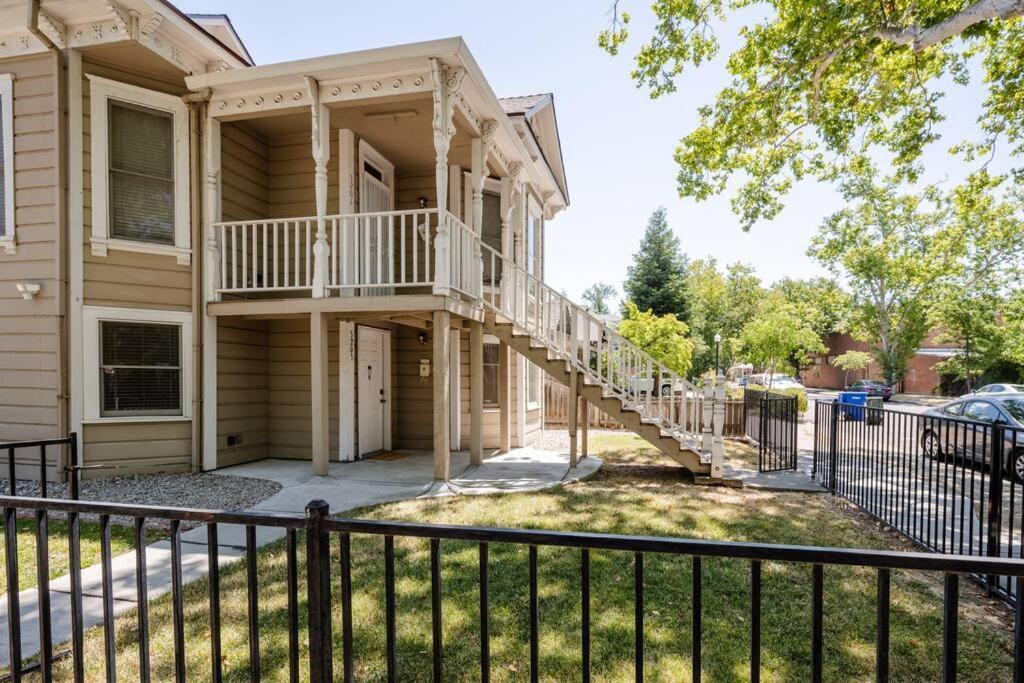 סקרמנטו *2Bdr Victorian Home Away From Home - *Central Loc מראה חיצוני תמונה