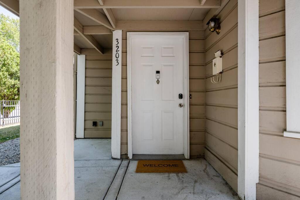 סקרמנטו *2Bdr Victorian Home Away From Home - *Central Loc מראה חיצוני תמונה